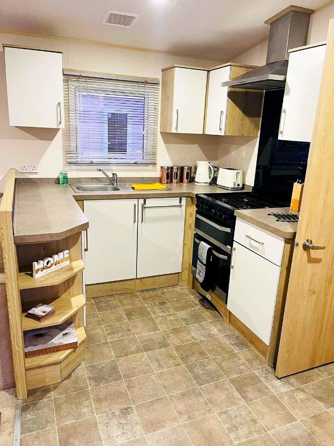 The Sunflower Luxury Caravan At Tattersall Lakes Hotel Tattershall Eksteriør billede