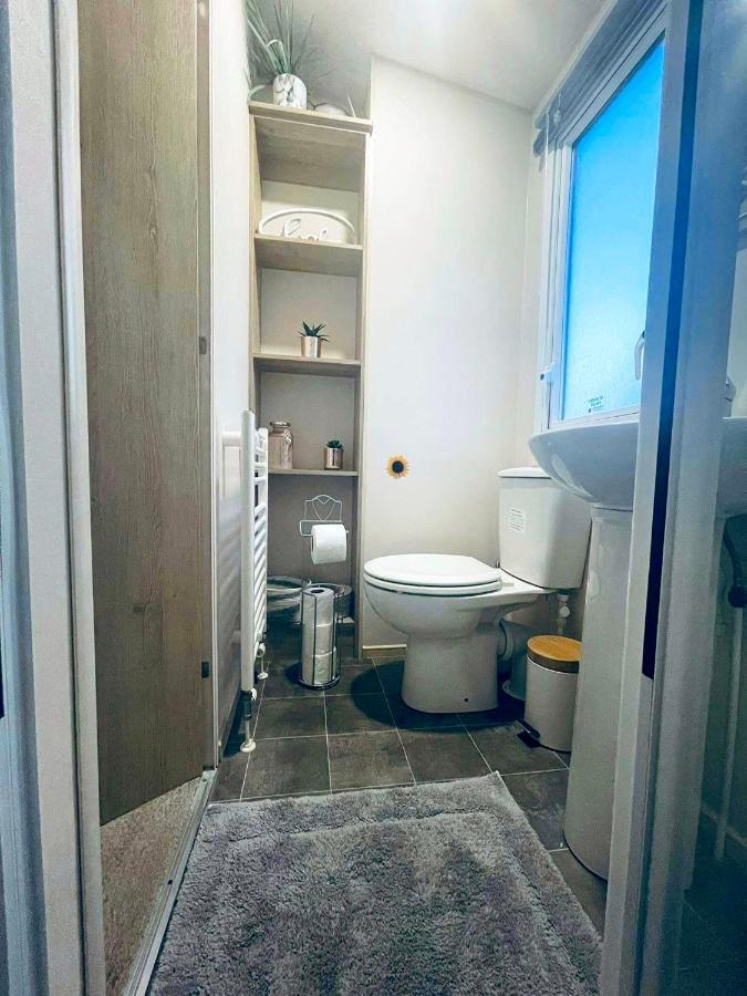 The Sunflower Luxury Caravan At Tattersall Lakes Hotel Tattershall Eksteriør billede